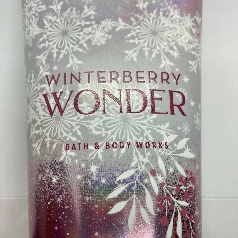 Winterberry Wonder Moisturizing Body Wash - Picture 5 of 5